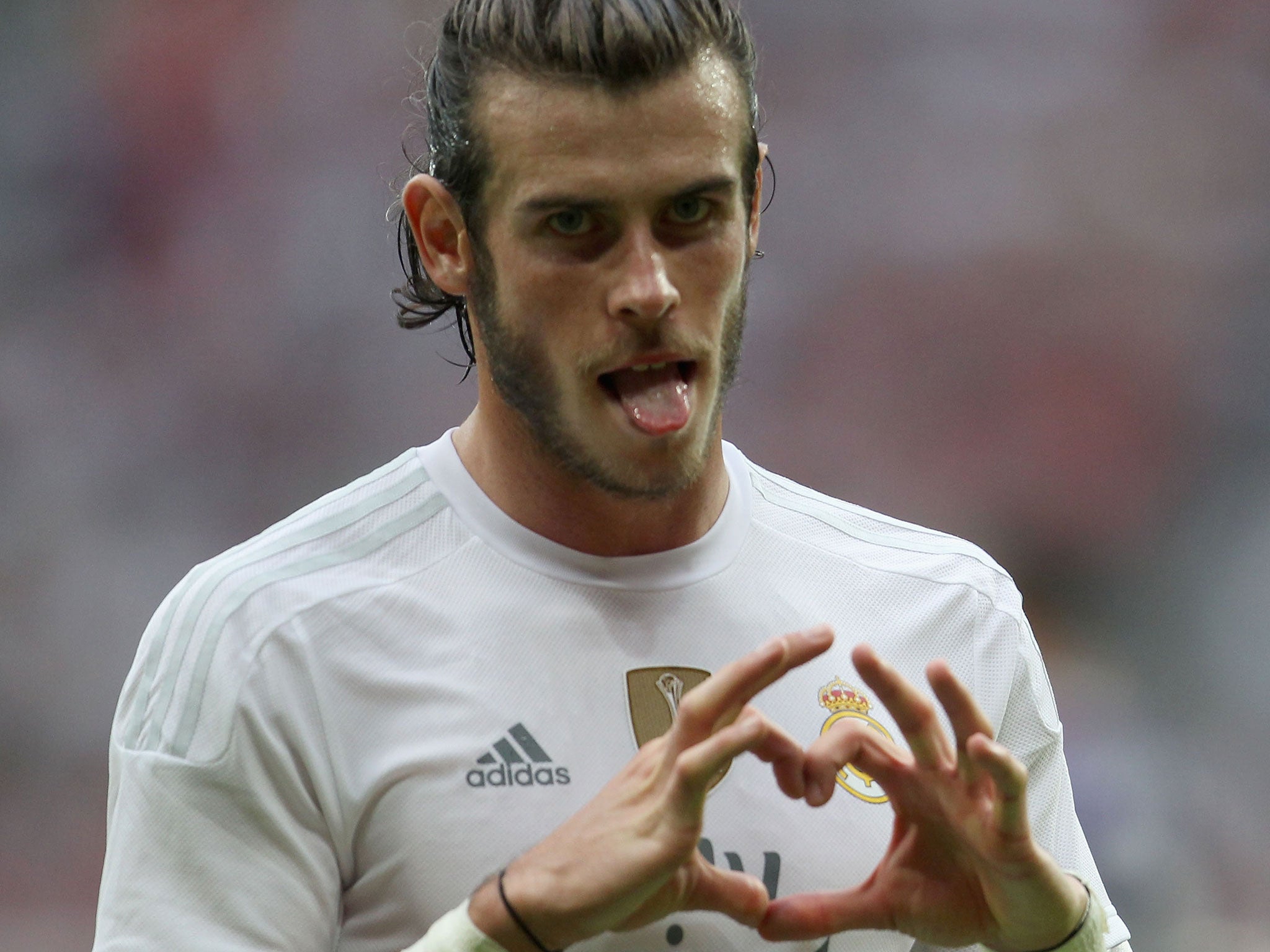 gareth bale heart 0010