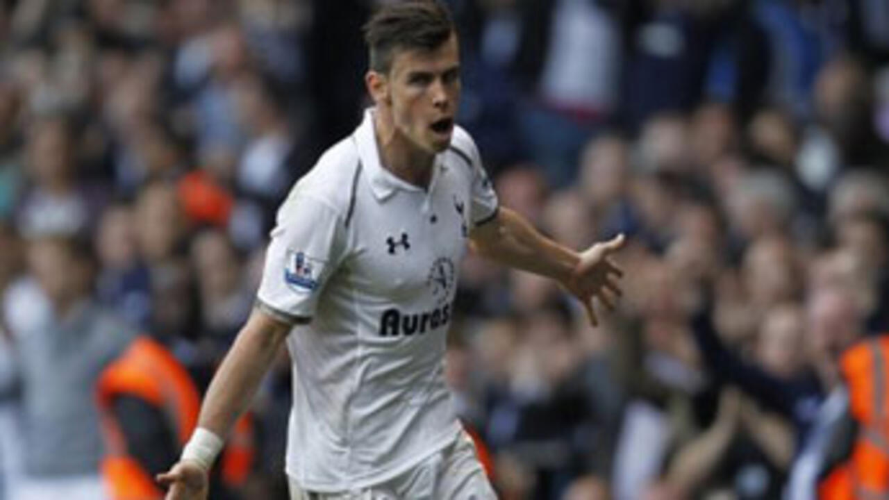 gareth bale heart 0047