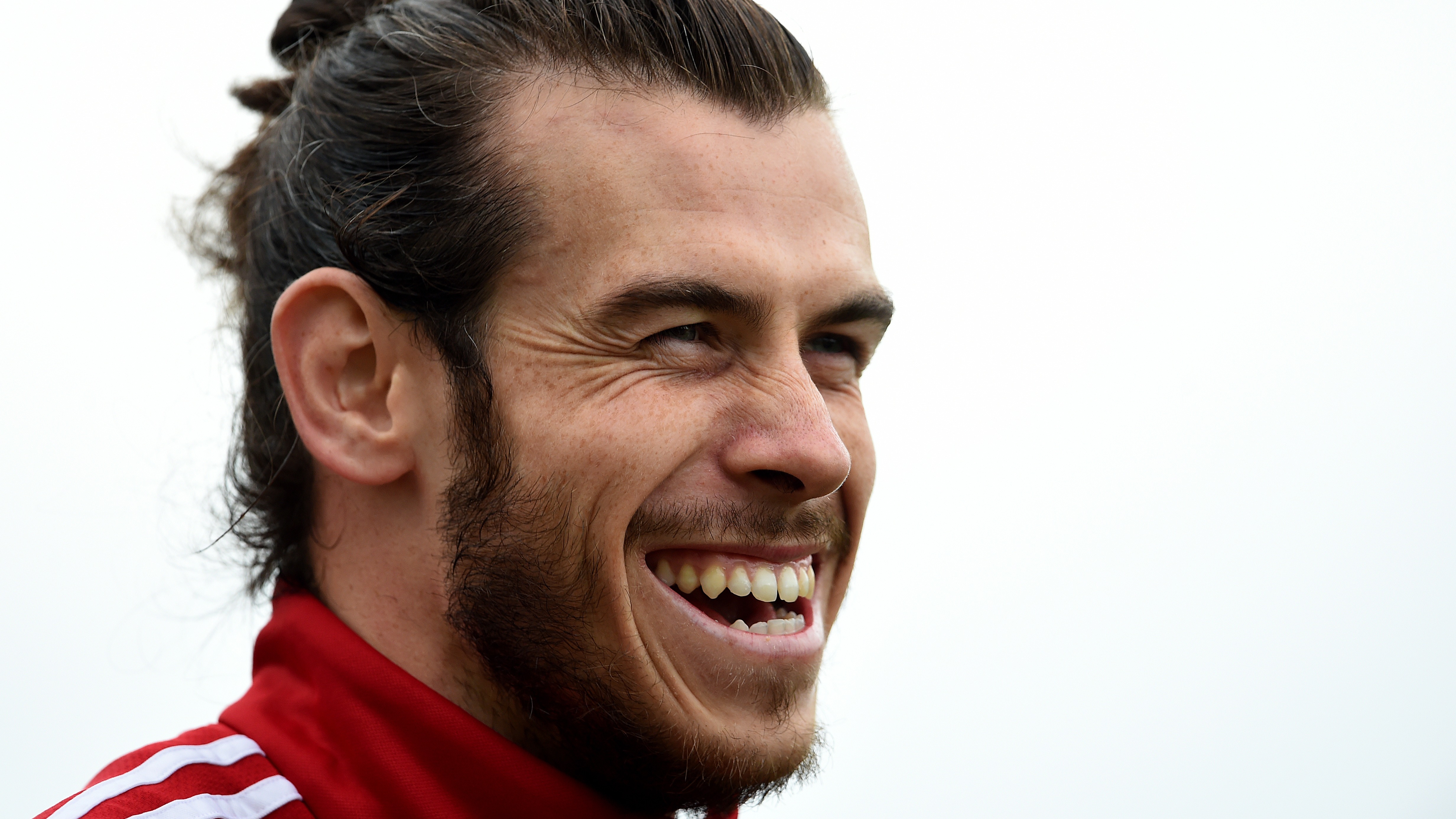 gareth bale heart 0056