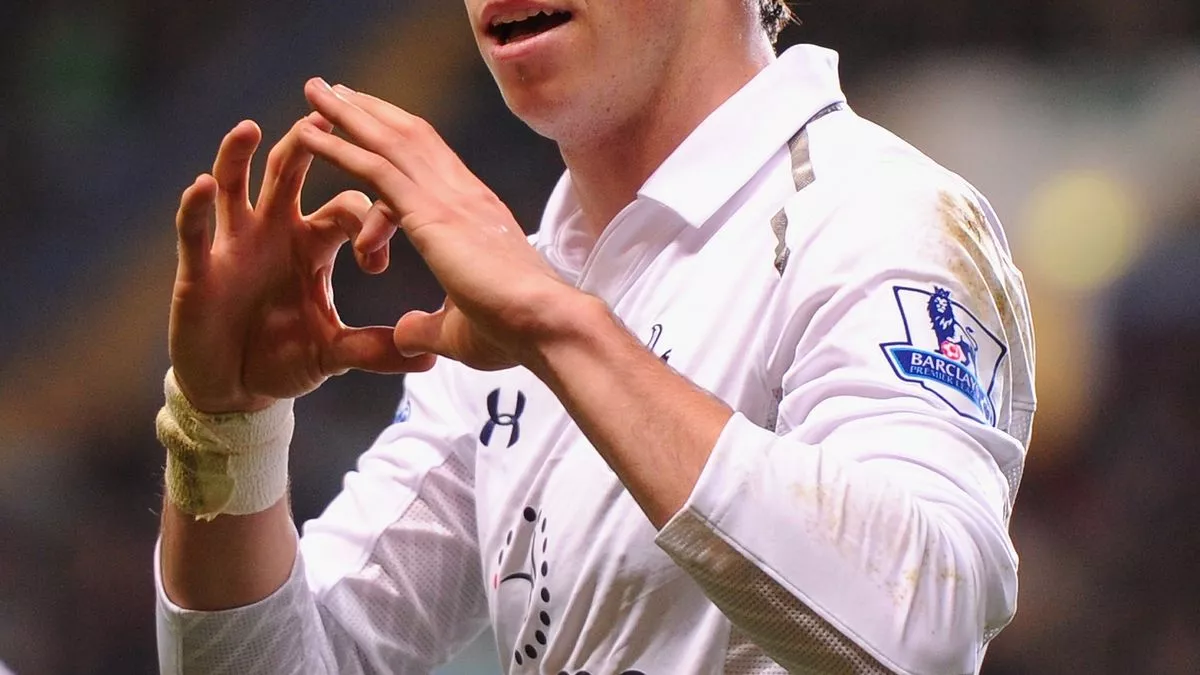 gareth bale heart 0063