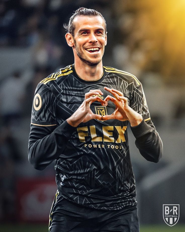 gareth bale heart 0089