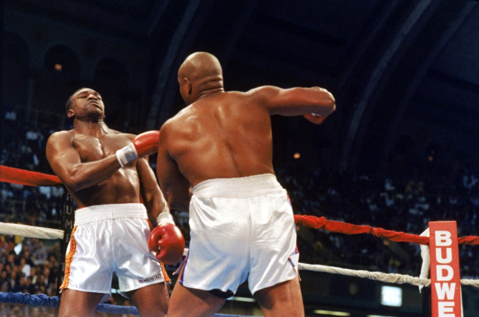 george foreman and holyfield fight 0044
