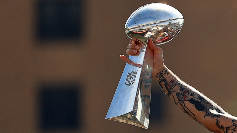 giants super bowl trophies 0025