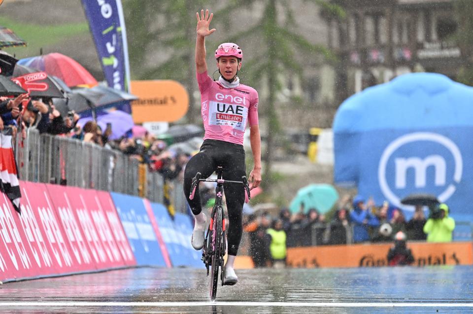 Giro d'Italia performances.