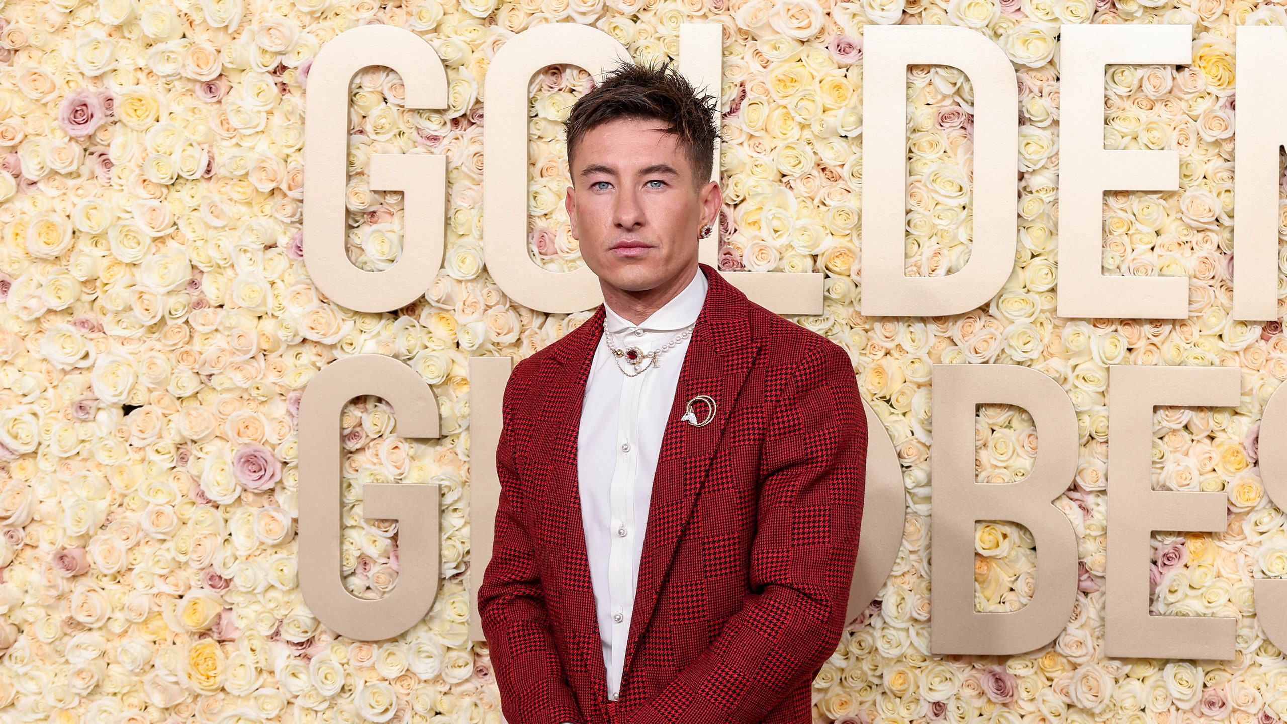golden globes barry keoghan