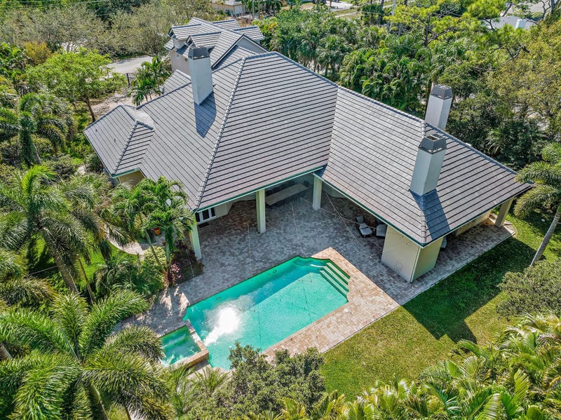 golf course mansions