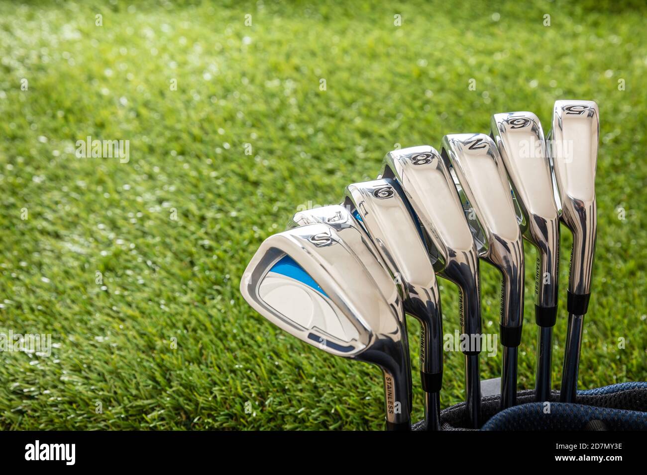 golf iron set up front view 0035