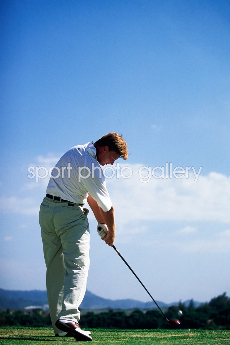 golf iron swing sequence 0047