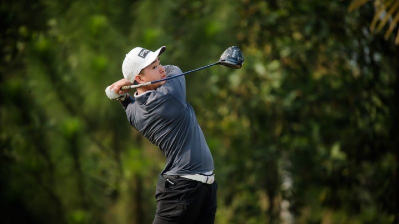 Golfer image 0032