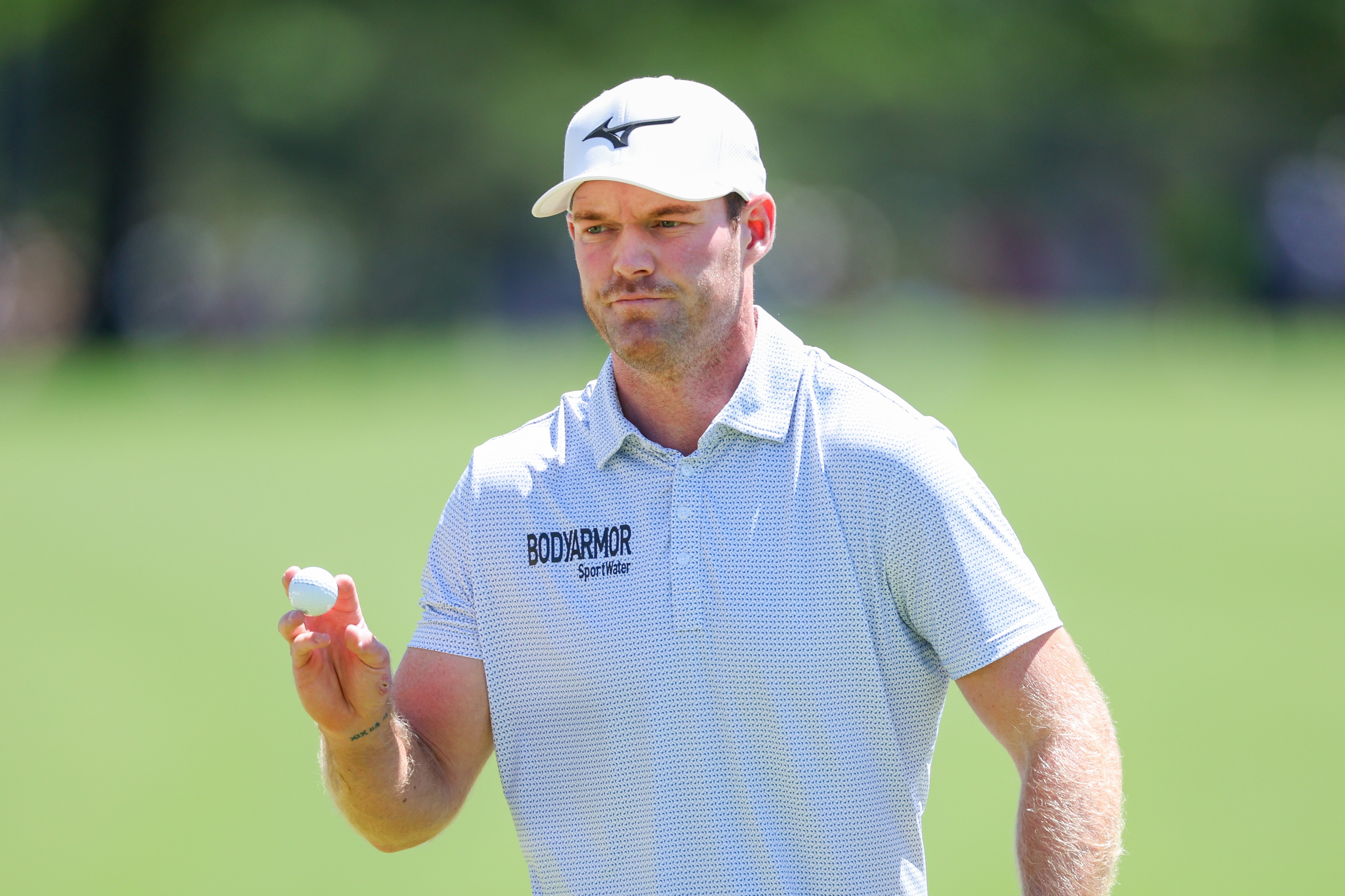 Golfer image 0034