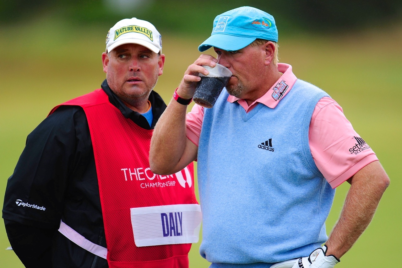 golfer that drinks and smokes 0023