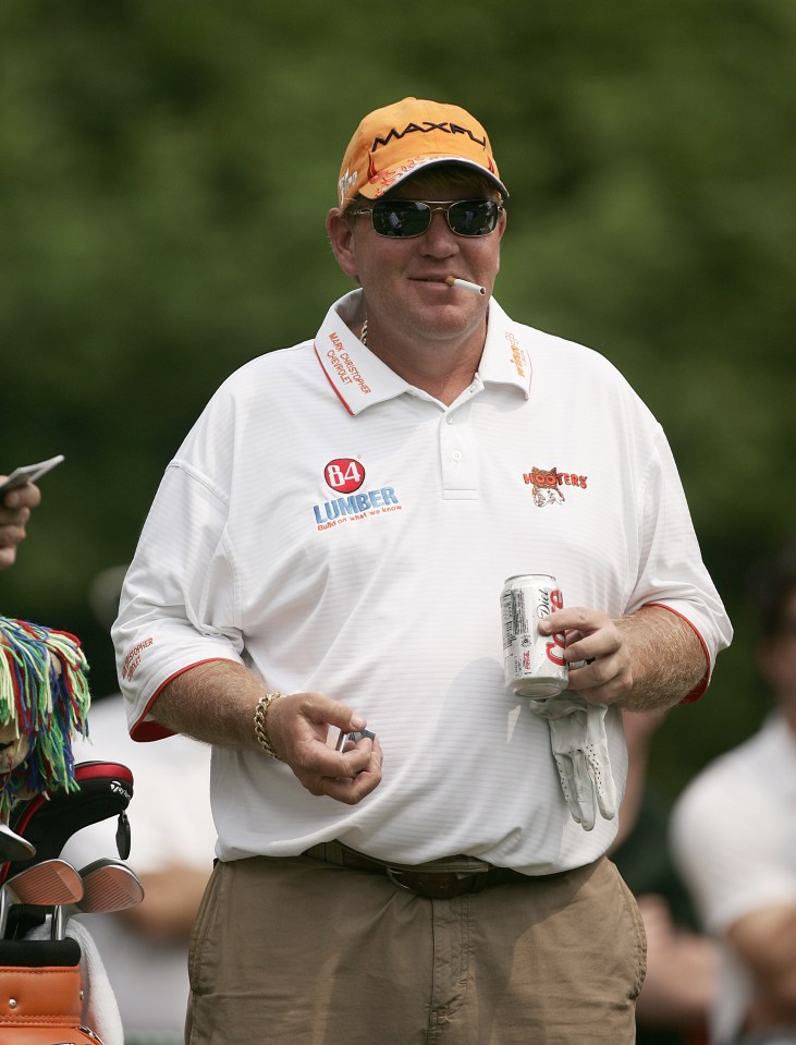 golfer that drinks and smokes 0027