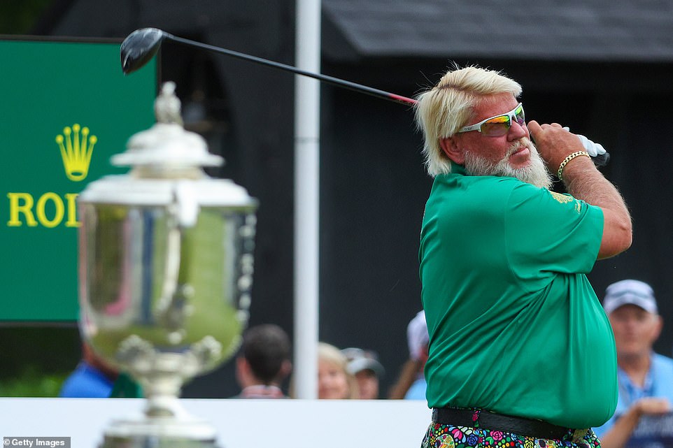 golfer that drinks and smokes 0028