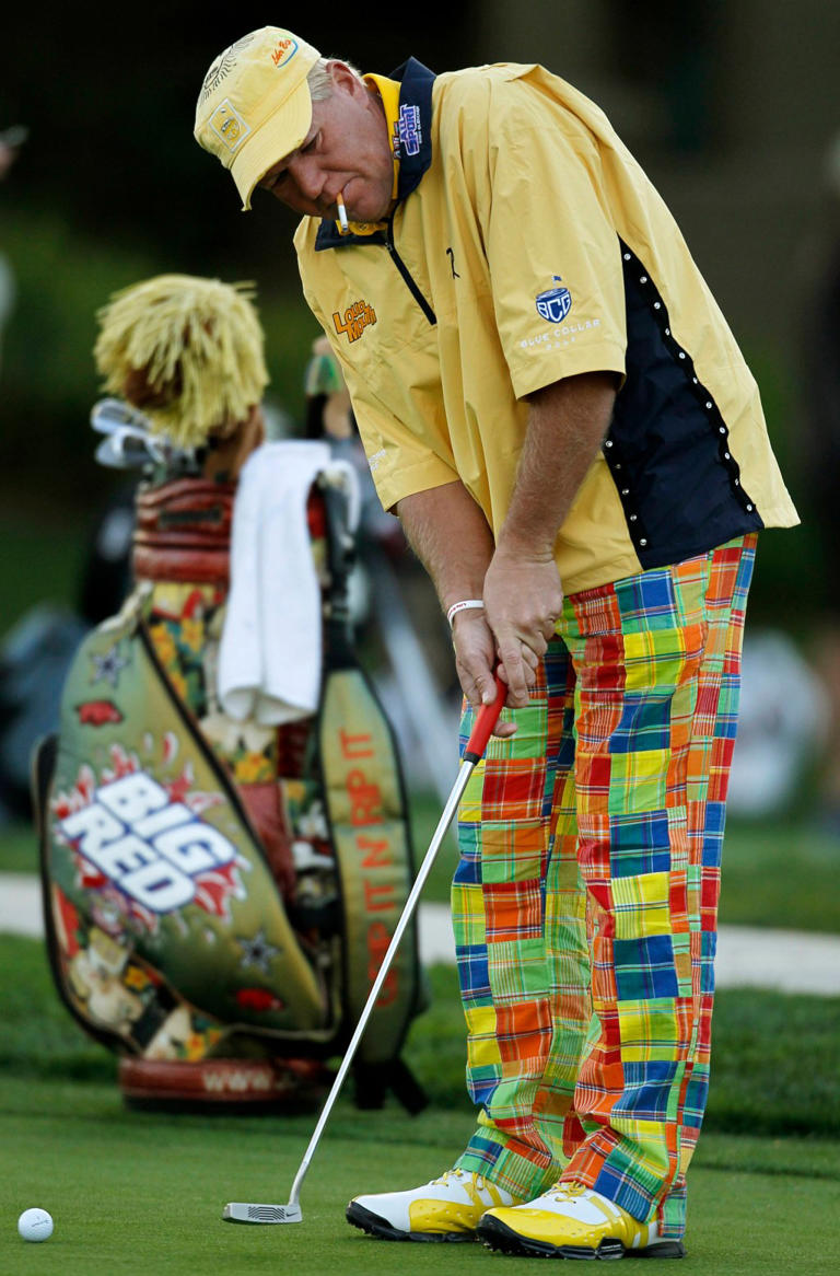 golfer that smokes 0023