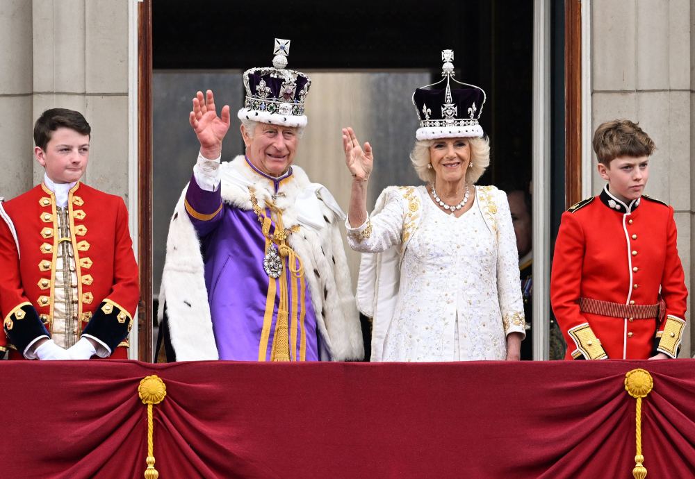 historical balcony moments