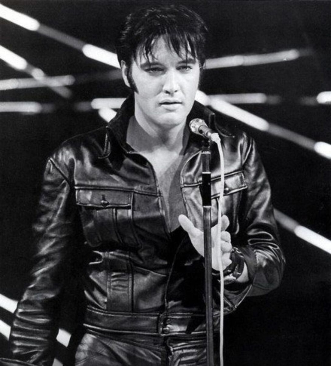 history of elvis suits