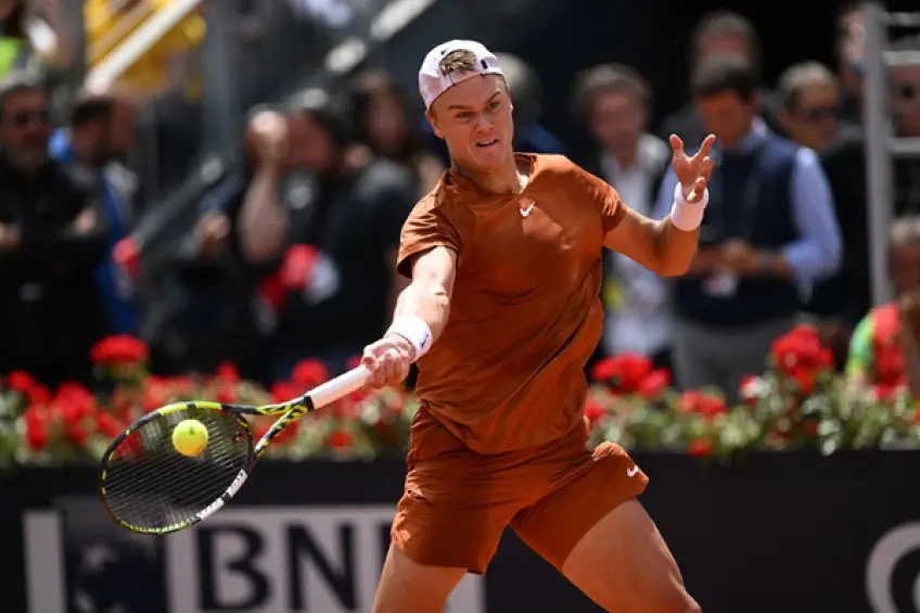 holger rune forehand 0019