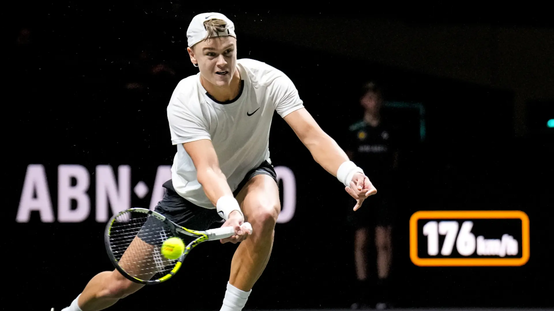 holger rune forehand 0038