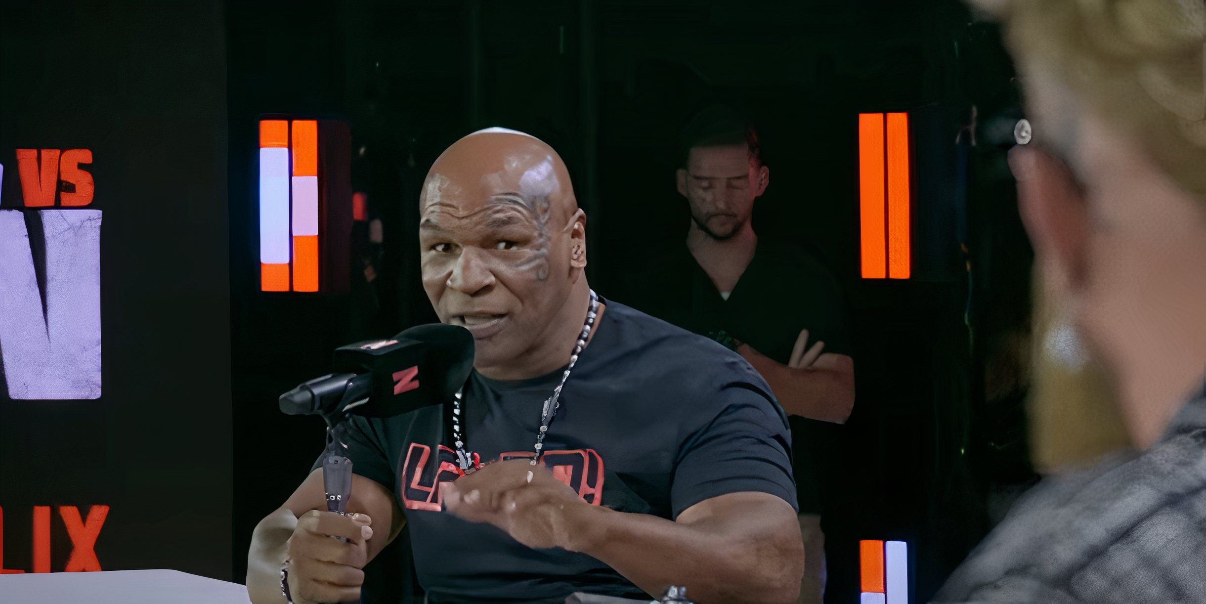 holyfield's ear after bite 0016