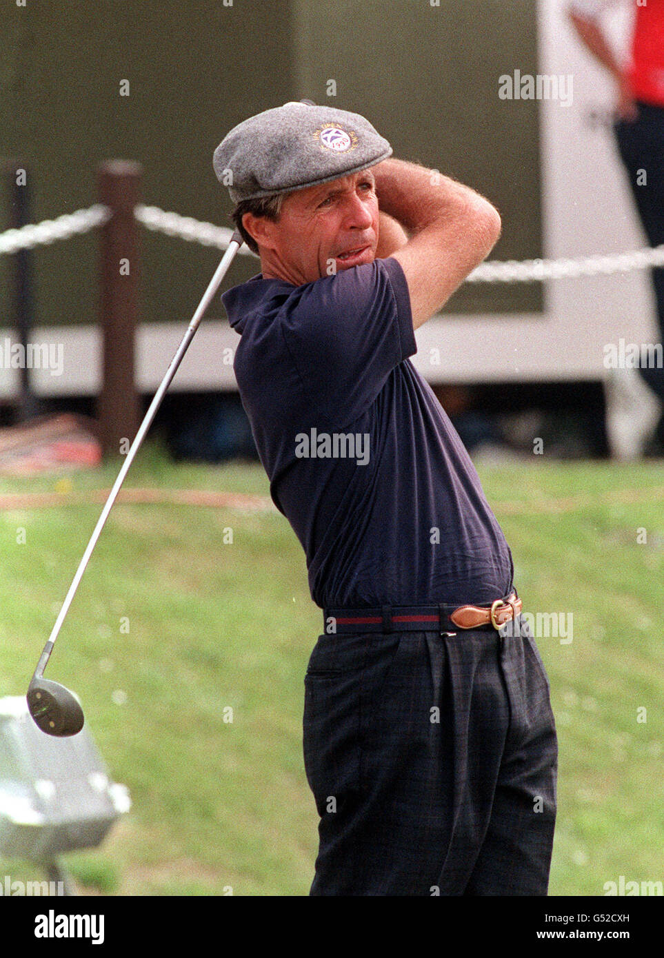 how old is gary player now 0025