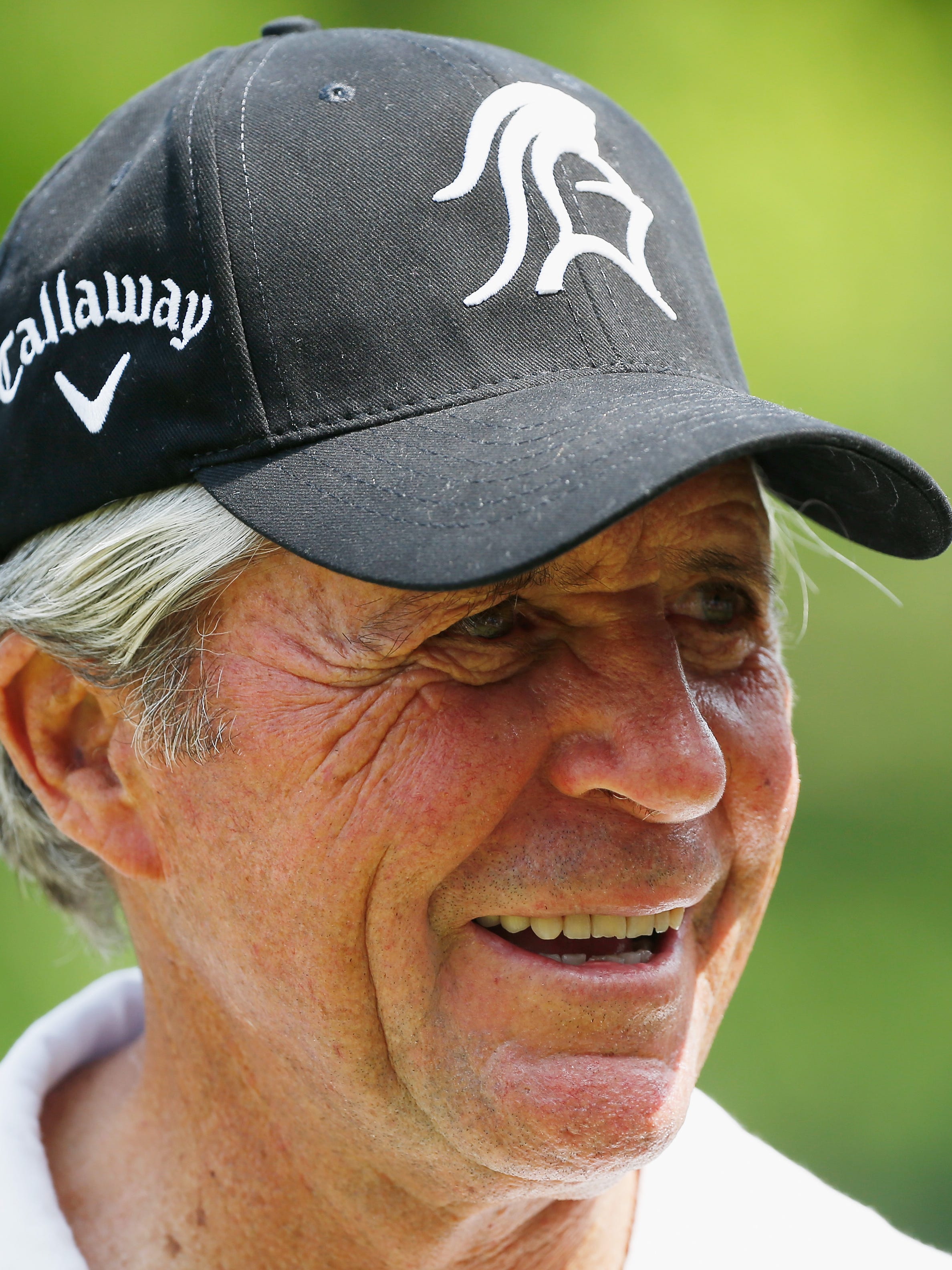 how old is gary player now 0042