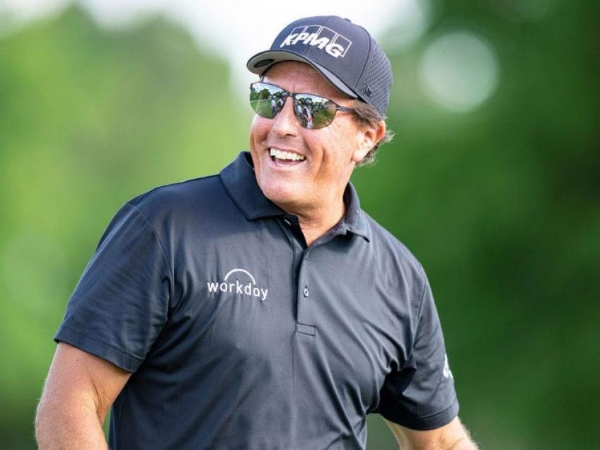 how old is mickelson 0012