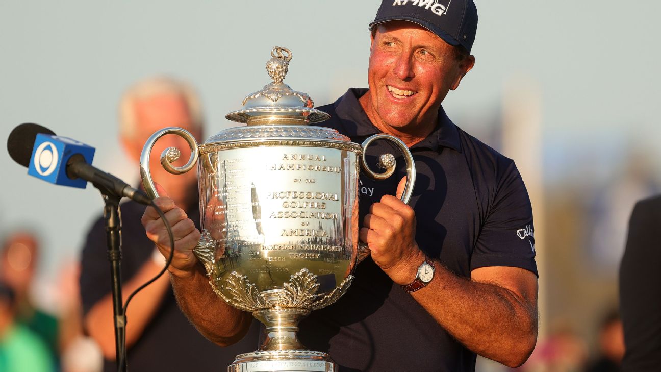 how old is mickelson 0013