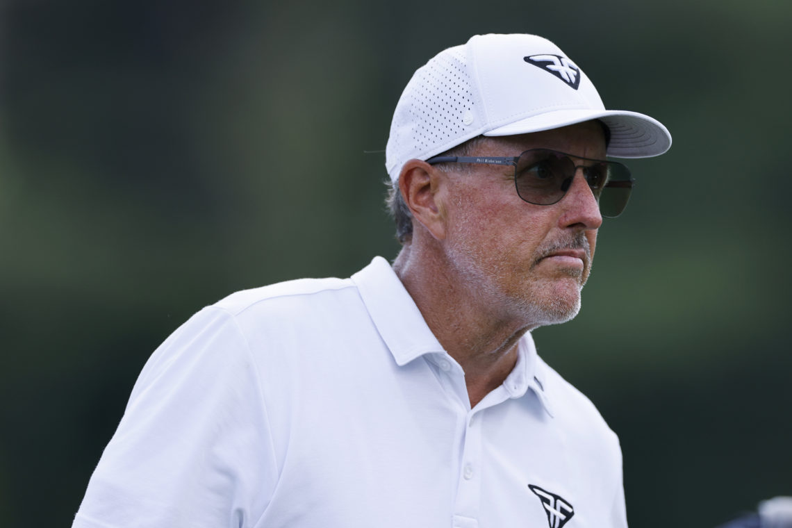 how old is mickelson 0018