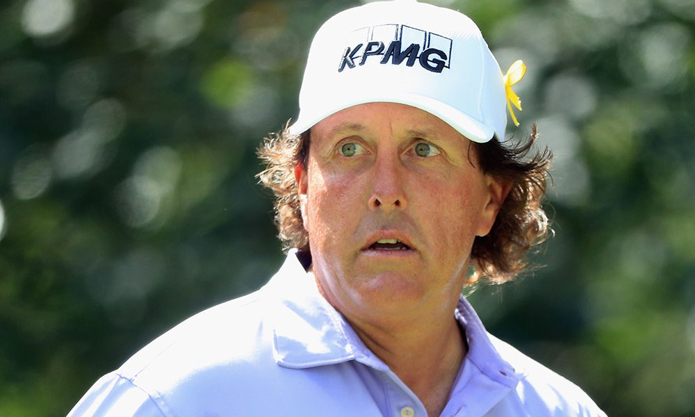 how old is mickelson 0030