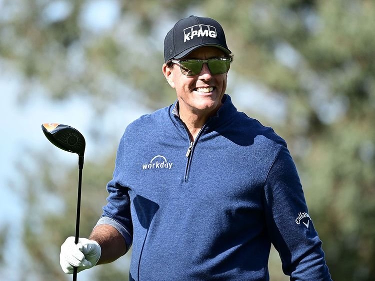 how old is mickelson 0039