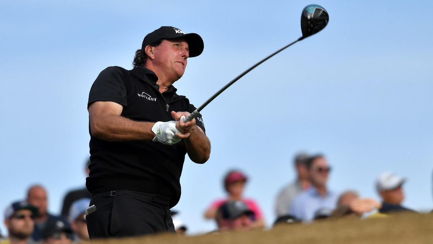 how old is mickelson 0042