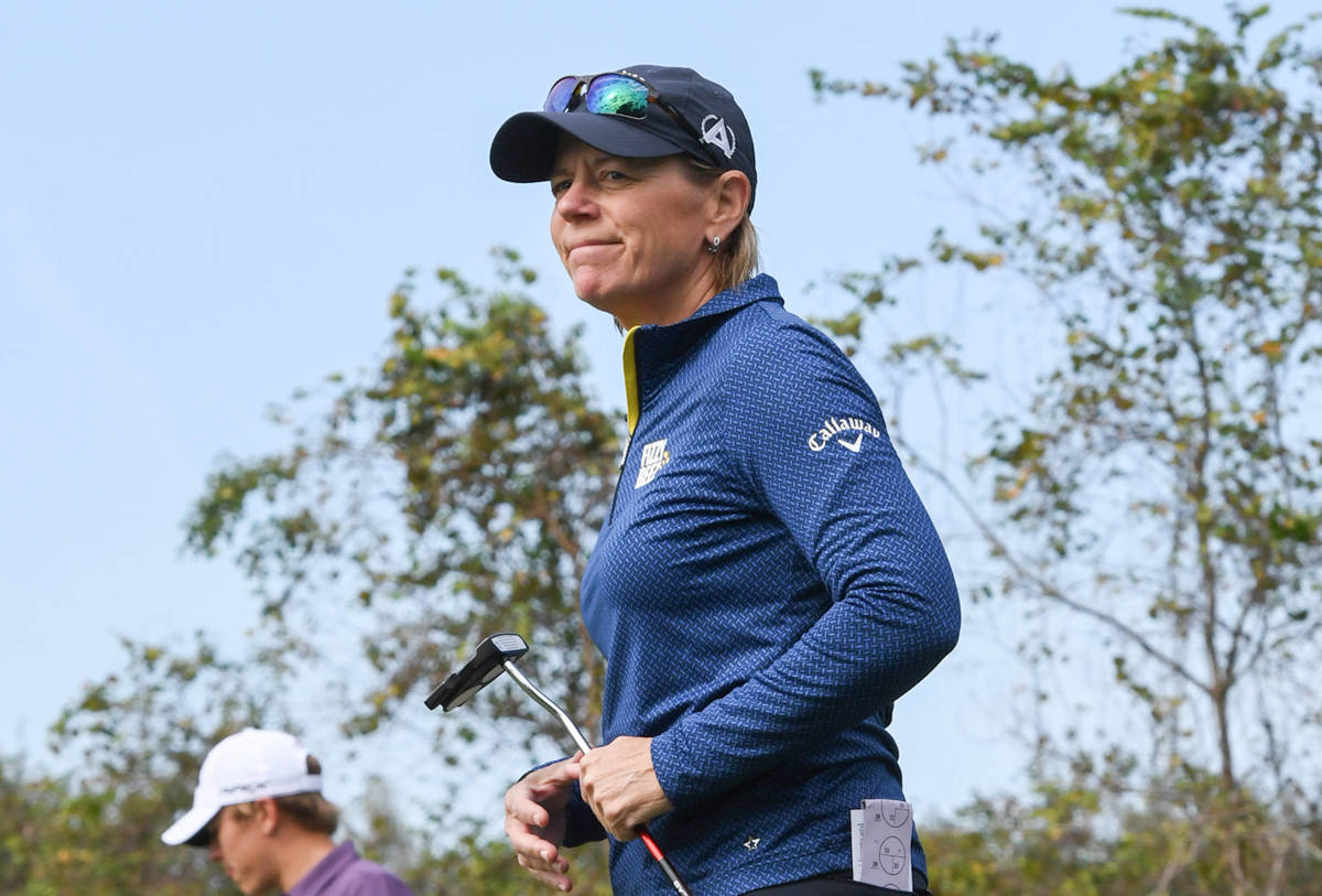 how tall is annika sorenstam 0022