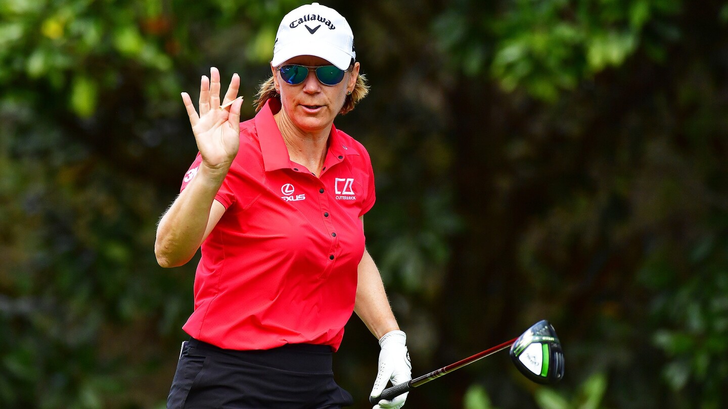 how tall is annika sorenstam 0033