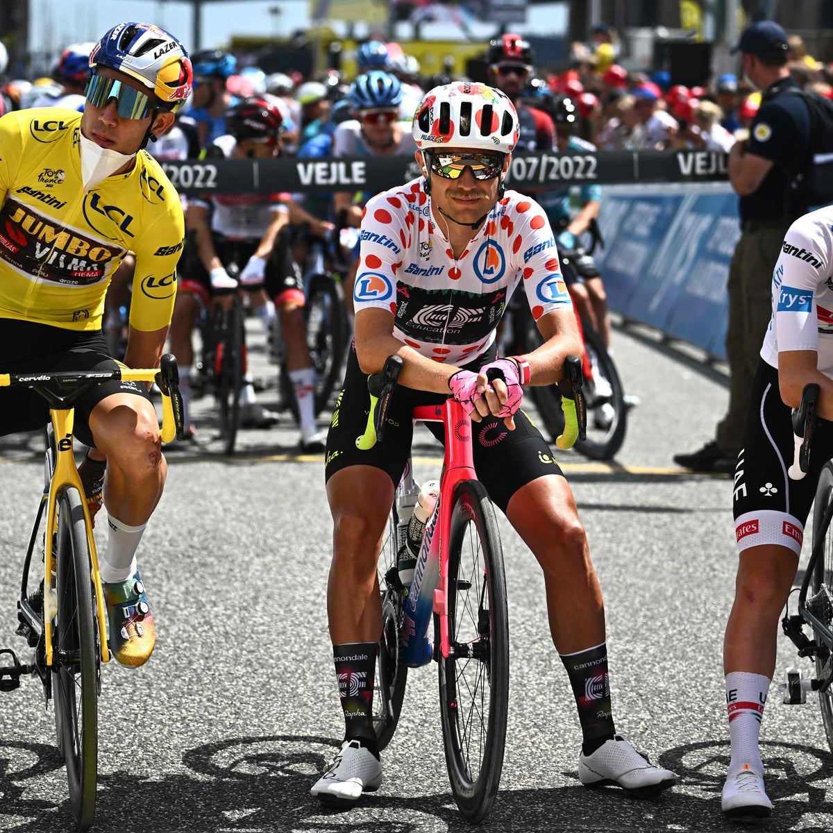 how to earn polka dot jersey