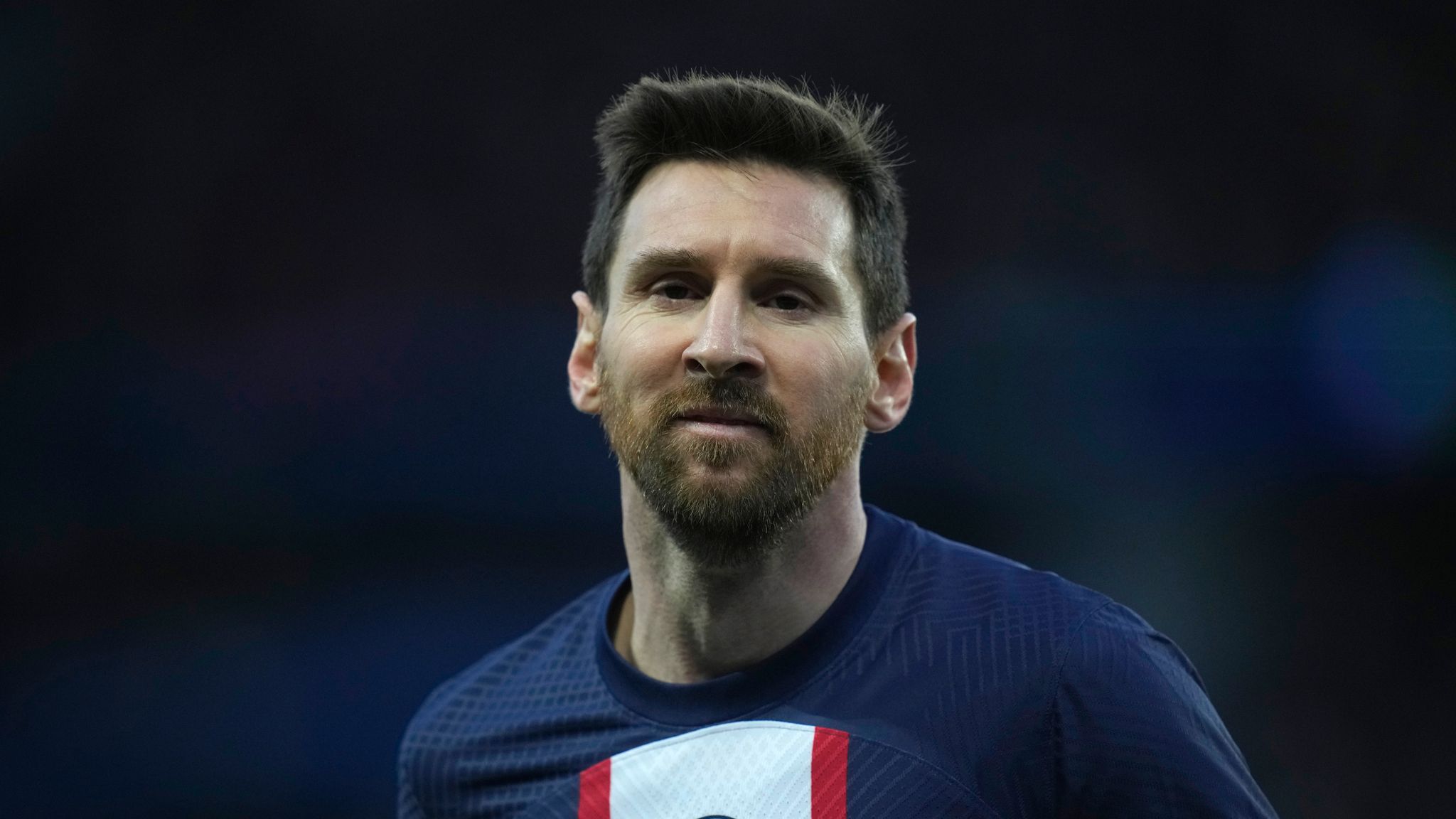 how to style a Messi beard