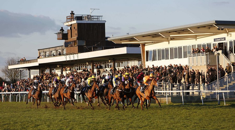 Huntingdon race day tips