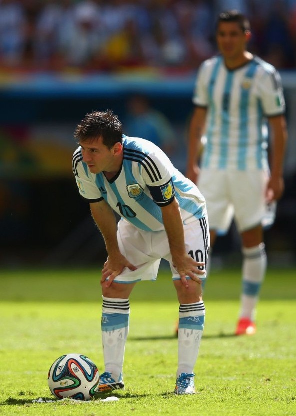 iconic messi photos 0017