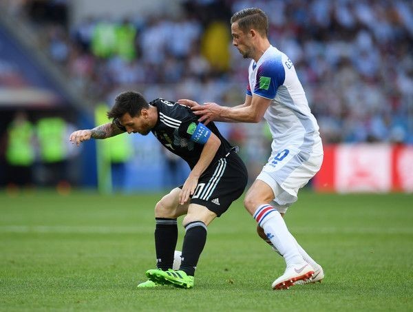 iconic messi photos 0019