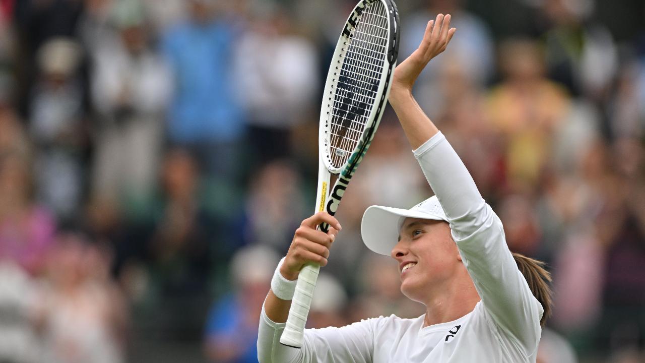 iga swiatek wimbledon 2023 0011