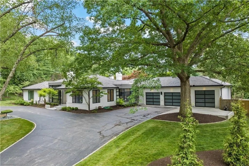 images of patrick mahomes house 0021