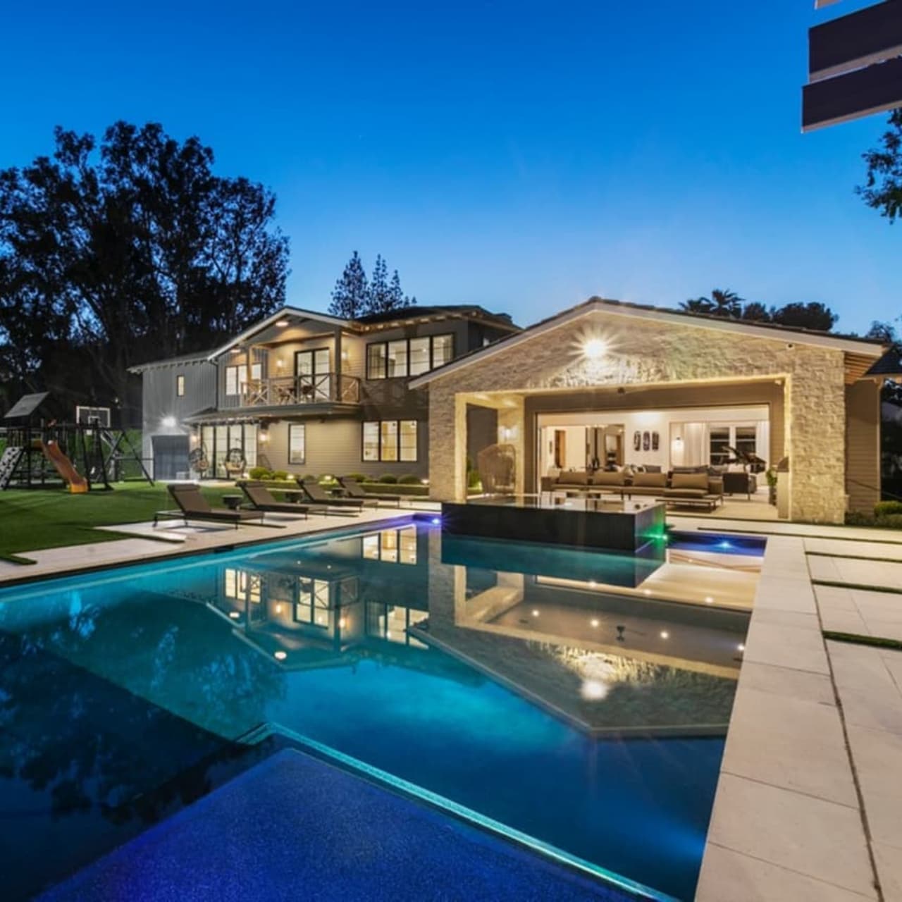 images of patrick mahomes house 0035