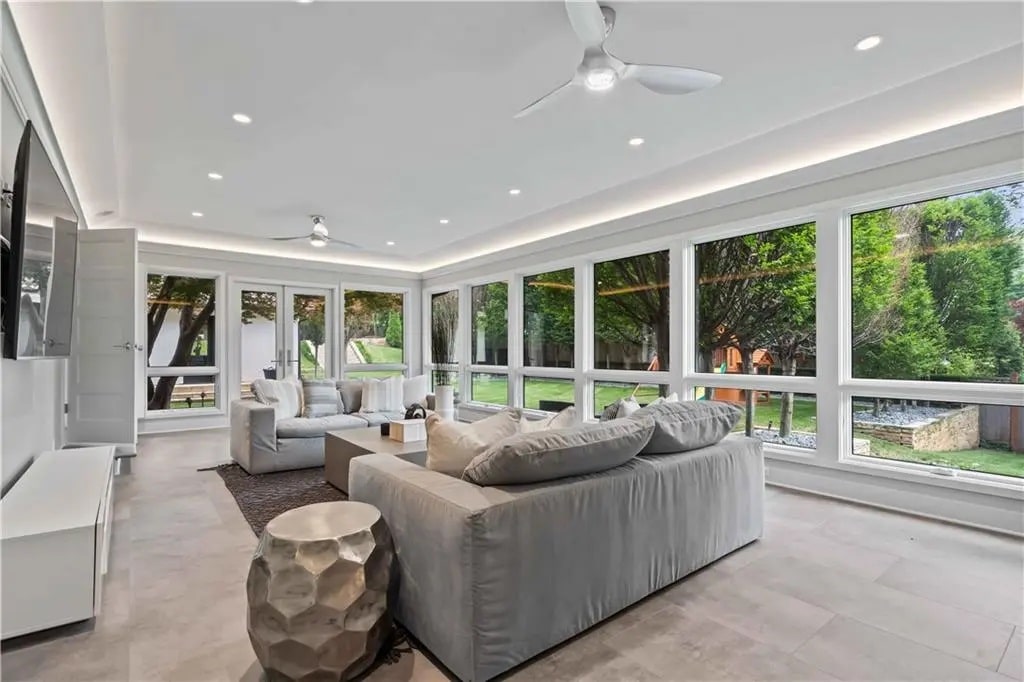 images of patrick mahomes house 0048
