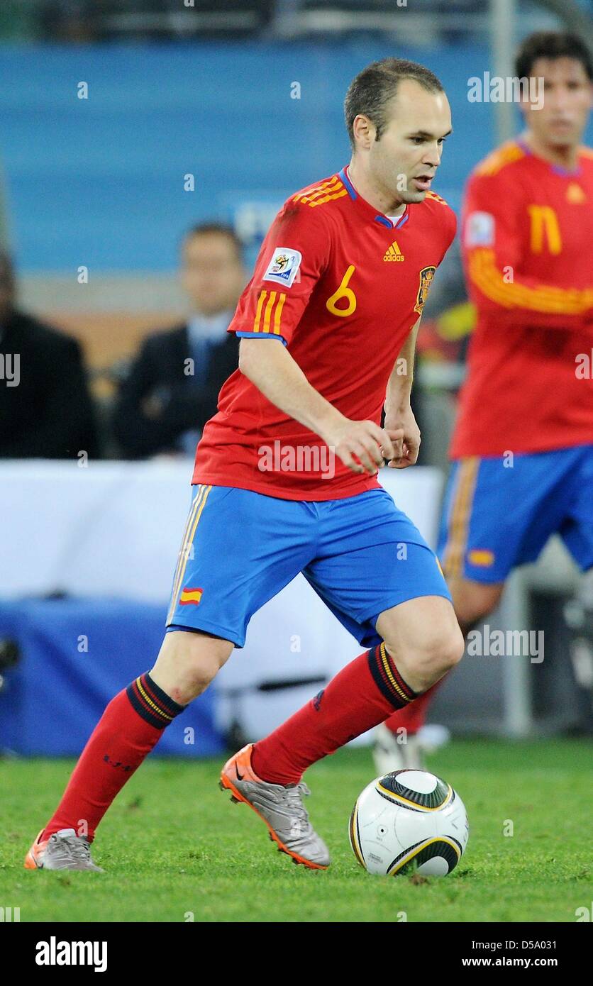 iniesta 2010 world cup 0010