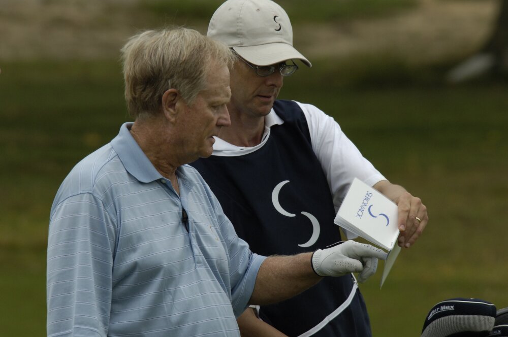 Jack Nicklaus caddies 0049