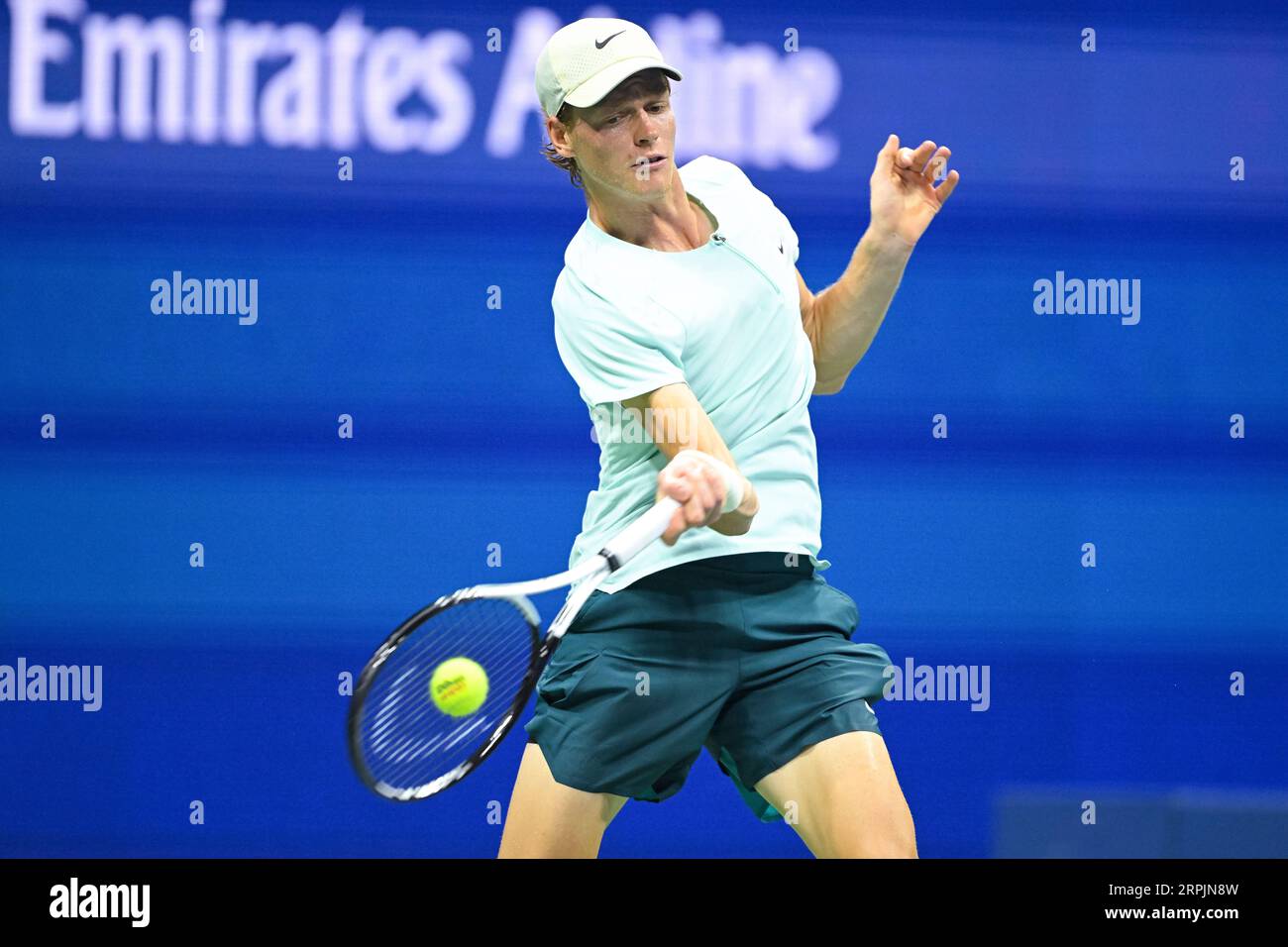 jannik sinner forehand analysis