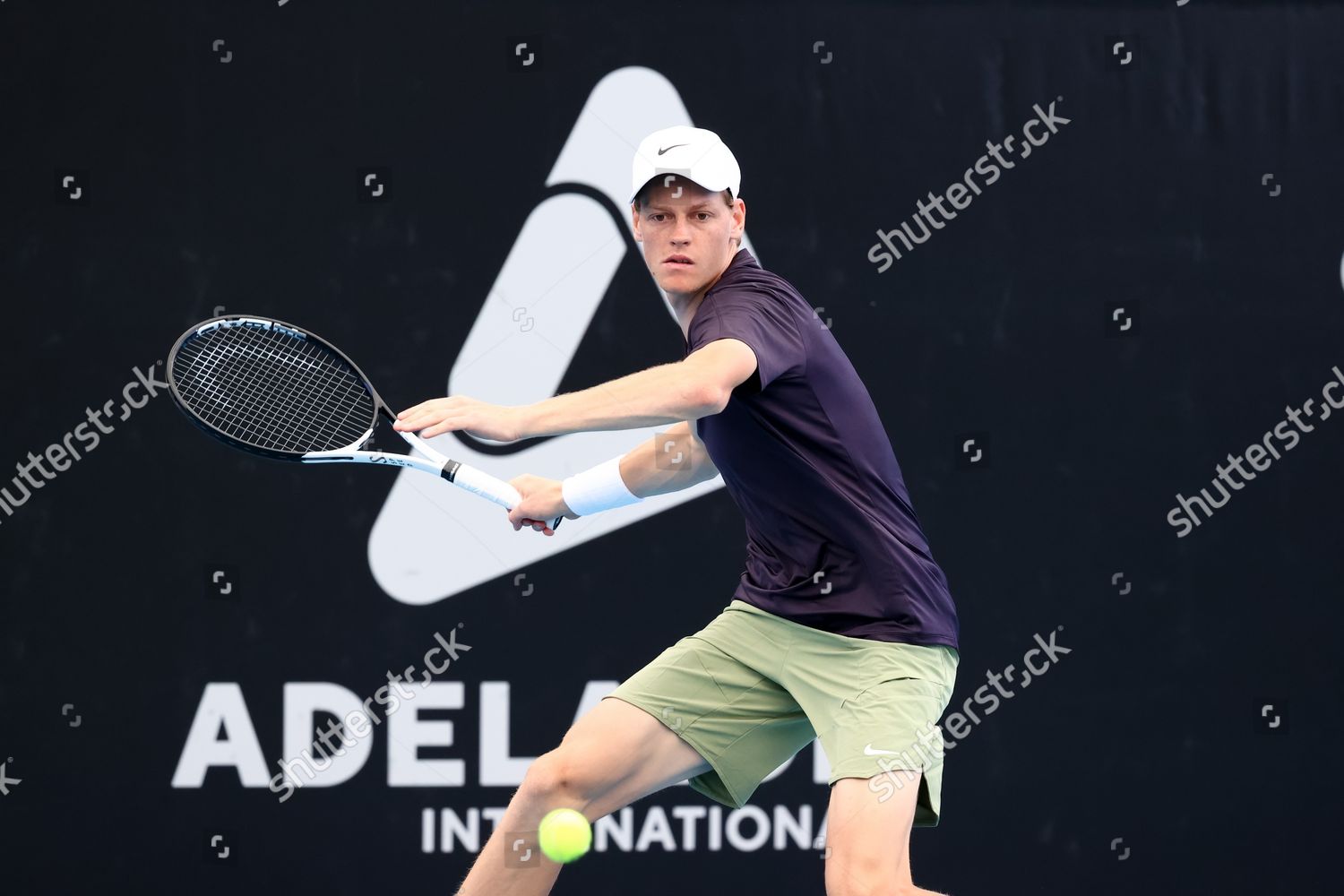jannik sinner forehand 0011