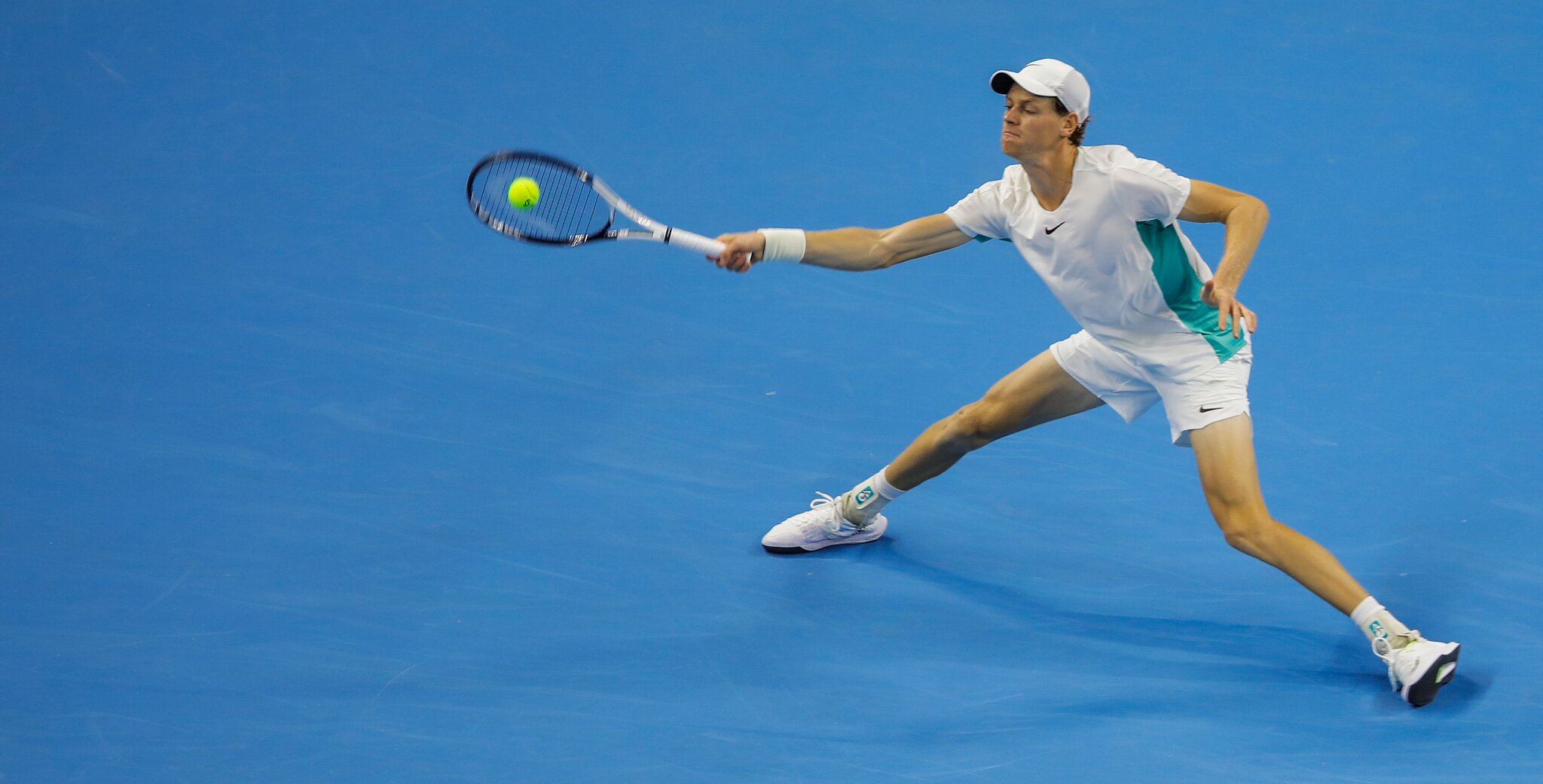 jannik sinner forehand 0030