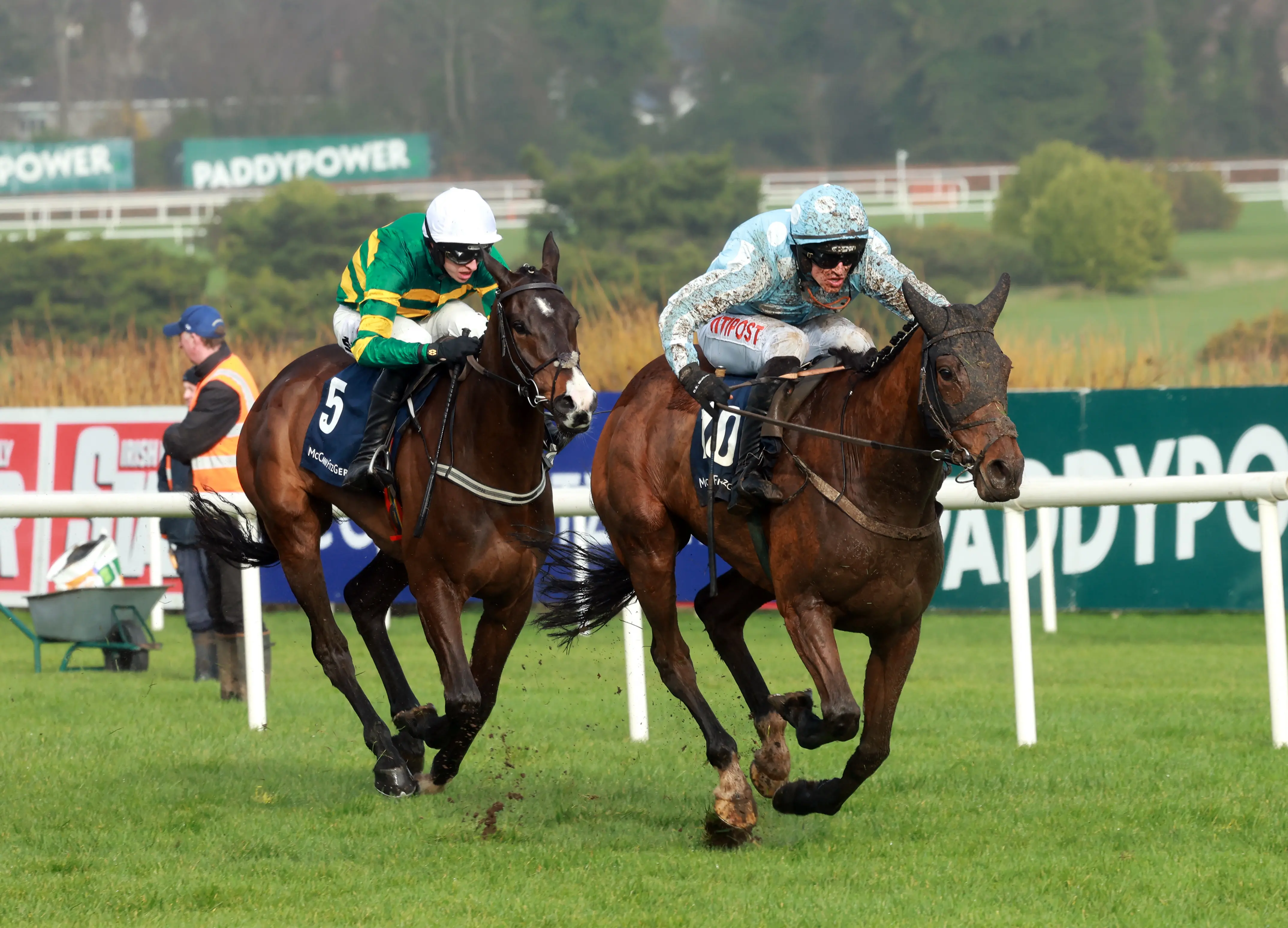 jcb triumph hurdle 0037