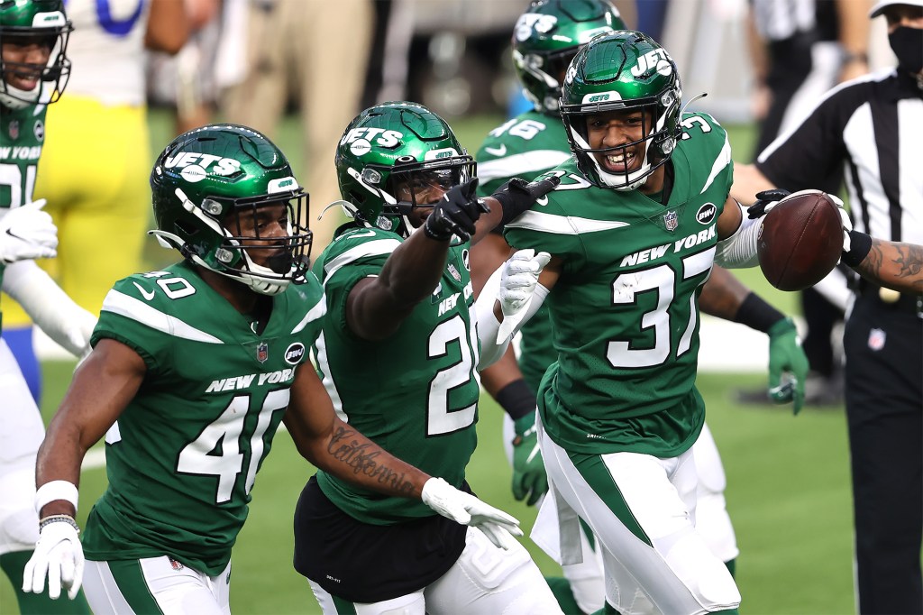 jets rams fan reactions.