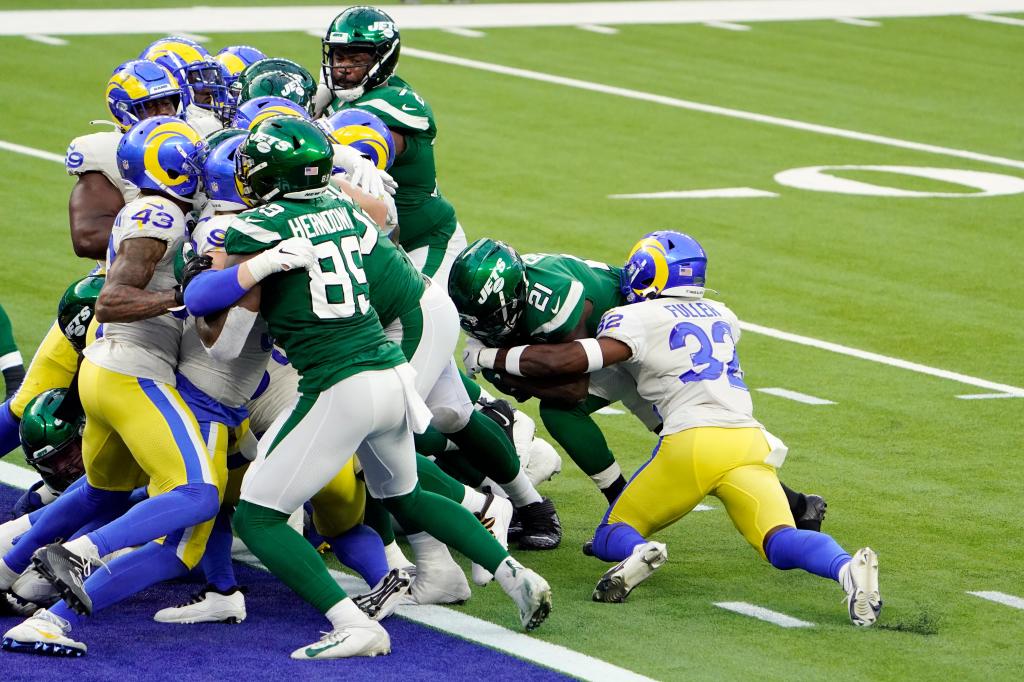jets rams rivalry history